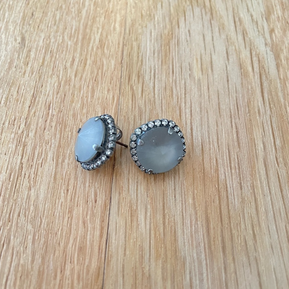 Sabika Cityscape Vienna Grace Studs